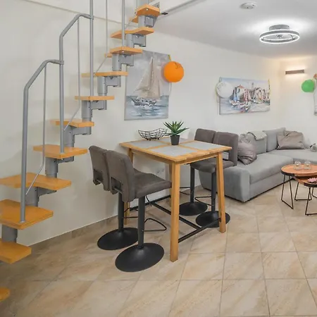 1 Bedroom In Micetici *