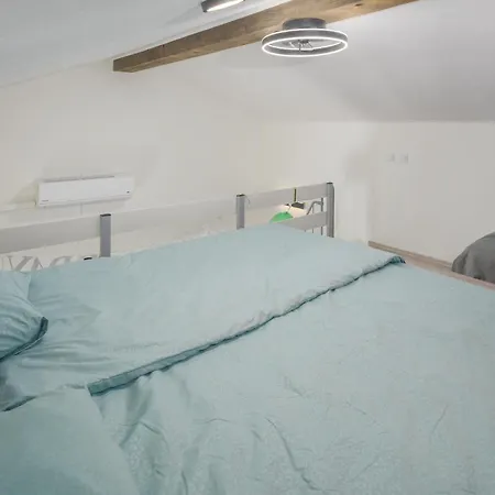 1 Bedroom In Micetici Apartment Ladrovici