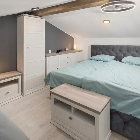 1 Bedroom In Micetici