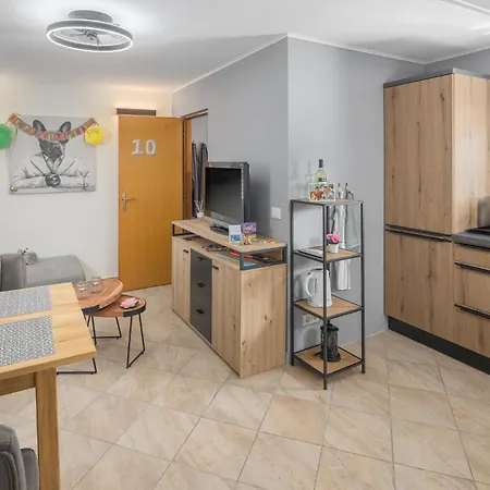 1 Bedroom In Micetici Ladrovici
