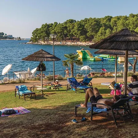 1 Bedroom In Micetici * Ladrovici